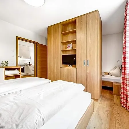 Aparthotel Damuels Appartements