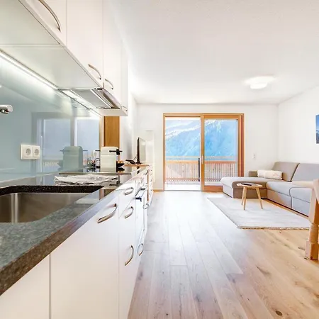 Damuels Appartements 4* דאמואלס